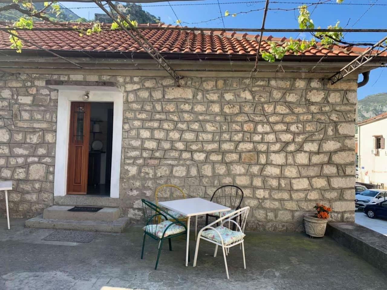 Viktor Rooms Котор Экстерьер фото